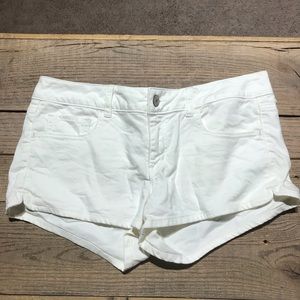 COPY - White shorts